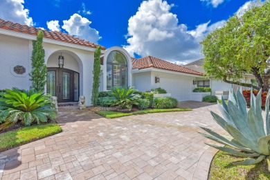 Decorators own fabulous home.  Renovated 5 years ago to on  in Florida - for sale on GolfHomes.com, golf home, golf lot