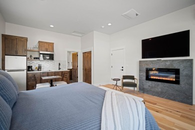 Discover this fully-furnished 4-bedroom mountain retreat in on Sunriver Caldera Springs Golf Course in Oregon - for sale on GolfHomes.com, golf home, golf lot