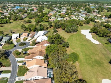 Located in Glen Lakes this 1990 Palmwood Grand Bahama maintained on Glen Lakes Country Club in Florida - for sale on GolfHomes.com, golf home, golf lot