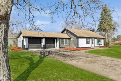 Beautiful remodeled house built on 2 lots. Corner lot. Big attic on Golden Valley Golf and Country Club in Minnesota - for sale on GolfHomes.com, golf home, golf lot