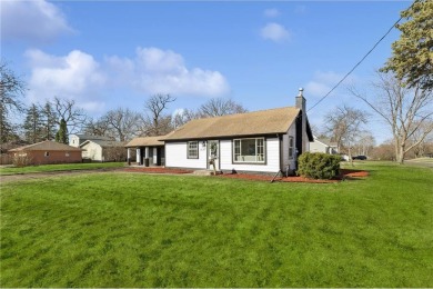 Beautiful remodeled house built on 2 lots. Corner lot. Big attic on Golden Valley Golf and Country Club in Minnesota - for sale on GolfHomes.com, golf home, golf lot