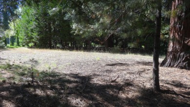 Beautiful level lot with over 1/3 acres located in prestigious on Lake Almanor Country Club in California - for sale on GolfHomes.com, golf home, golf lot