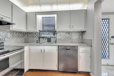 Move-in-ready 2-bed, 2-bath condo. Enjoy the benefits of a on Boca Dunes Golf and Country Club in Florida - for sale on GolfHomes.com, golf home, golf lot