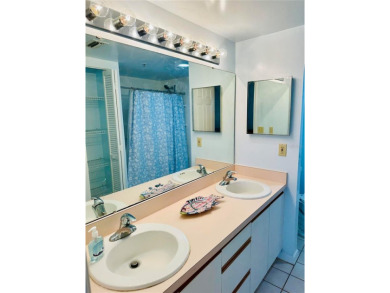 Under contract-accepting backup offers. Cute 2 bedroom 2 bath on Terra Ceia Golf and Country Club in Florida - for sale on GolfHomes.com, golf home, golf lot