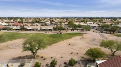 Welcome to this well-maintained 2 bedroom, 2 bath PLUS den 2,022 on Oakwood Golf Club  in Arizona - for sale on GolfHomes.com, golf home, golf lot