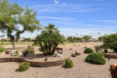 Welcome to this well-maintained 2 bedroom, 2 bath PLUS den 2,022 on Oakwood Golf Club  in Arizona - for sale on GolfHomes.com, golf home, golf lot