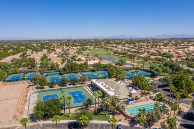 Welcome to this well-maintained 2 bedroom, 2 bath PLUS den 2,022 on Oakwood Golf Club  in Arizona - for sale on GolfHomes.com, golf home, golf lot