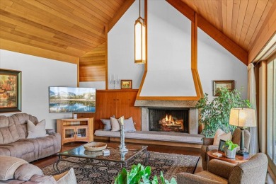 Welcome to this exceptional custom-built contemporary home on Rogue Valley Country Club in Oregon - for sale on GolfHomes.com, golf home, golf lot