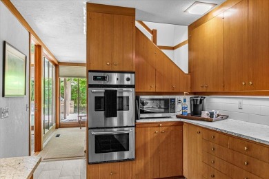 Welcome to this exceptional custom-built contemporary home on Rogue Valley Country Club in Oregon - for sale on GolfHomes.com, golf home, golf lot
