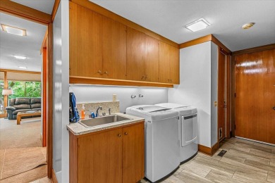 Welcome to this exceptional custom-built contemporary home on Rogue Valley Country Club in Oregon - for sale on GolfHomes.com, golf home, golf lot