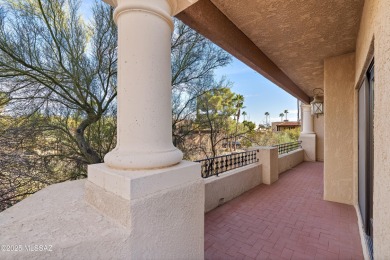 Escape to a tranquil oasis in this stunning 3 bedroom, 3 on Skyline Country Club in Arizona - for sale on GolfHomes.com, golf home, golf lot