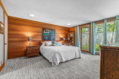 Welcome to this exceptional custom-built contemporary home on Rogue Valley Country Club in Oregon - for sale on GolfHomes.com, golf home, golf lot