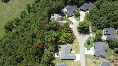 This large lot (.44 ac) on a cul-de-sac has access to SEWER and on Bella Vista - Metfield Golf Complex and Country Club in Arkansas - for sale on GolfHomes.com, golf home, golf lot
