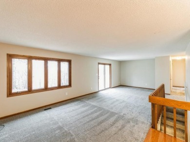Want to live next to a golf course? Want a fully renovated home on Fort Dodge Country Club in Iowa - for sale on GolfHomes.com, golf home, golf lot