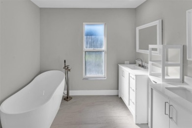 Massive Price Drop! Seller Says Sell - Bring Your Offers Today! on University Park Country Club in Florida - for sale on GolfHomes.com, golf home, golf lot