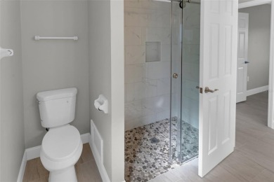 Massive Price Drop! Seller Says Sell - Bring Your Offers Today! on University Park Country Club in Florida - for sale on GolfHomes.com, golf home, golf lot