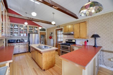 Do Not Wait to See This Unbelievable One-Owner Home with on Glen Brook Golf Club in Pennsylvania - for sale on GolfHomes.com, golf home, golf lot
