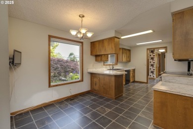 Immaculate Single-Level Home on the 5th Fairway of Michelbook on Michelbook Country Club in Oregon - for sale on GolfHomes.com, golf home, golf lot