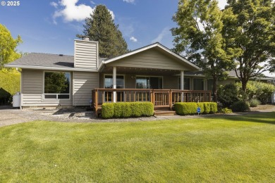 Immaculate Single-Level Home on the 5th Fairway of Michelbook on Michelbook Country Club in Oregon - for sale on GolfHomes.com, golf home, golf lot