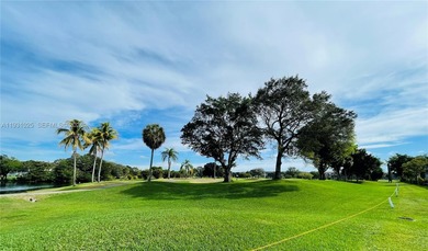 OVERLOOKS GOLF COURSE AND LAKE. FULL SERVICE, RESORT-STYLE on Flamingo Lakes Country Club in Florida - for sale on GolfHomes.com, golf home, golf lot