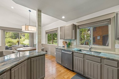 Perfect Vacation Escape - Remodeled and rarely available Golf on  in Idaho - for sale on GolfHomes.com, golf home, golf lot