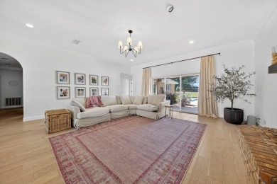 AMAZING price on remodeled, North Greentree home on the golf on Green Tree Country Club in Texas - for sale on GolfHomes.com, golf home, golf lot