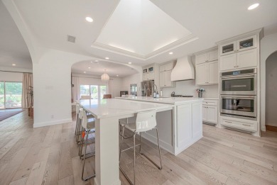 AMAZING price on remodeled, North Greentree home on the golf on Green Tree Country Club in Texas - for sale on GolfHomes.com, golf home, golf lot