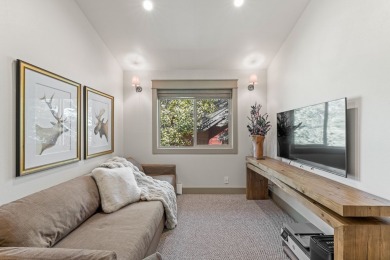 Perfect Vacation Escape - Remodeled and rarely available Golf on  in Idaho - for sale on GolfHomes.com, golf home, golf lot