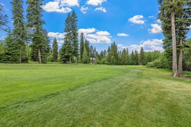 Perfect Vacation Escape - Remodeled and rarely available Golf on  in Idaho - for sale on GolfHomes.com, golf home, golf lot