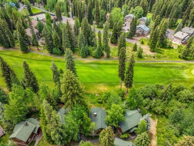 Perfect Vacation Escape - Remodeled and rarely available Golf on  in Idaho - for sale on GolfHomes.com, golf home, golf lot