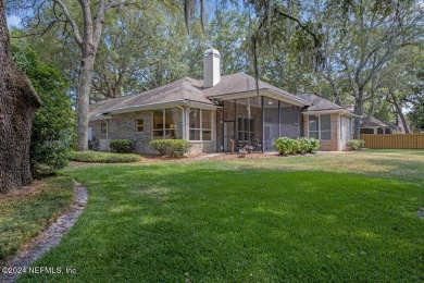 Tranquil country club living in a gated community in this 3BR/2 on Magnolia Point Golf and Country Club in Florida - for sale on GolfHomes.com, golf home, golf lot