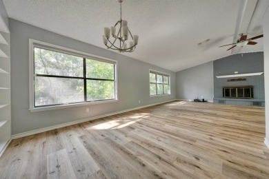 Welcome home to this beautifully maintained 2-bedroom on Hide-A-Way Lake Golf Course in Texas - for sale on GolfHomes.com, golf home, golf lot