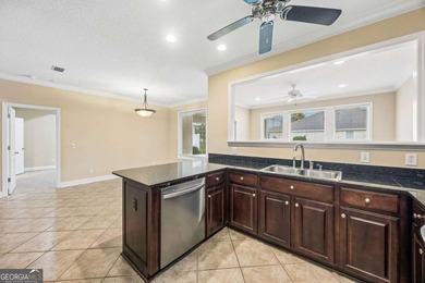 This low-maintenance 3 bedroom, 2 bathroom Single Family on Laurel Island Links in Georgia - for sale on GolfHomes.com, golf home, golf lot