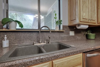 Welcome home to this beautifully maintained 2-bedroom on Hide-A-Way Lake Golf Course in Texas - for sale on GolfHomes.com, golf home, golf lot