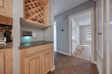 Welcome home to this beautifully maintained 2-bedroom on Hide-A-Way Lake Golf Course in Texas - for sale on GolfHomes.com, golf home, golf lot