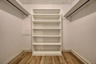 Welcome home to this beautifully maintained 2-bedroom on Hide-A-Way Lake Golf Course in Texas - for sale on GolfHomes.com, golf home, golf lot