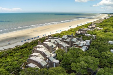 Wonderful opportunity to purchase a 3rd floor oceanfront villa on Kiawah Island Resort - Cougar Point in South Carolina - for sale on GolfHomes.com, golf home, golf lot