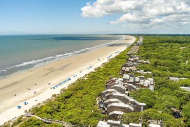 Wonderful opportunity to purchase a 3rd floor oceanfront villa on Kiawah Island Resort - Cougar Point in South Carolina - for sale on GolfHomes.com, golf home, golf lot