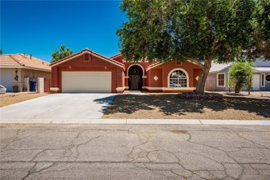 Prepare to be wowed by the freshly remodeled residence awaiting on Desert Lakes Golf Course in Arizona - for sale on GolfHomes.com, golf home, golf lot