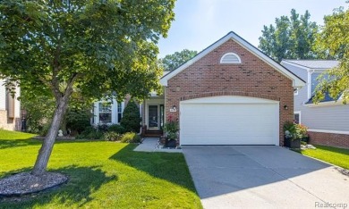 Stunning move-in ready condo in Maples of Novi! Enjoy the ease on The Maples Club in Michigan - for sale on GolfHomes.com, golf home, golf lot