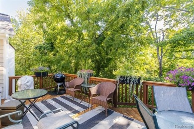 Stunning move-in ready condo in Maples of Novi! Enjoy the ease on The Maples Club in Michigan - for sale on GolfHomes.com, golf home, golf lot
