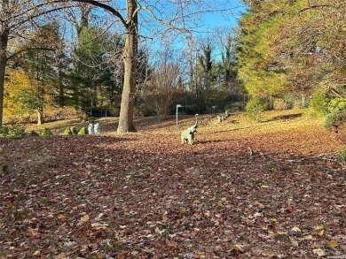 Contemporary Ranch built in 1970. Located on over 2+ acres in on Sands Point Golf Club in New York - for sale on GolfHomes.com, golf home, golf lot