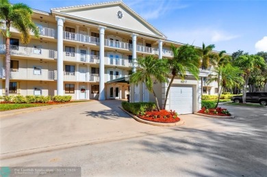 Welcome to this beautiful updated 2-bedroom, 2 bathroom condo in on The Country Club At Boca Raton in Florida - for sale on GolfHomes.com, golf home, golf lot
