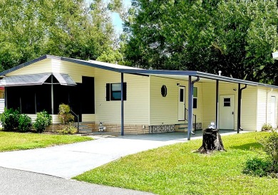 You'll be very hard-pressed to find a home this COZY, with these on Lakes at Leesburg Golf Course in Florida - for sale on GolfHomes.com, golf home, golf lot