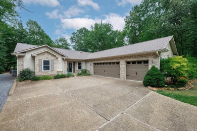 Almost like new with Bonus Lot included! Immaculate 3BR/2B on Ponce De Leon Golf Course in Arkansas - for sale on GolfHomes.com, golf home, golf lot