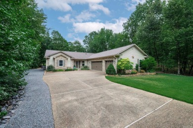 Almost like new with Bonus Lot included! Immaculate 3BR/2B on Ponce De Leon Golf Course in Arkansas - for sale on GolfHomes.com, golf home, golf lot