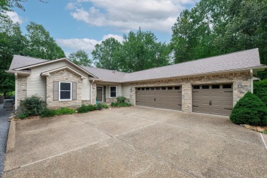 Almost like new with Bonus Lot included! Immaculate 3BR/2B on Ponce De Leon Golf Course in Arkansas - for sale on GolfHomes.com, golf home, golf lot