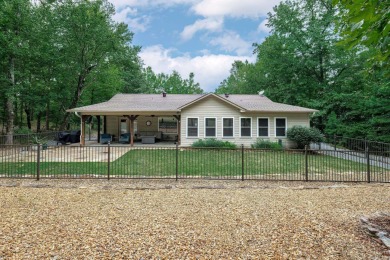 Almost like new with Bonus Lot included! Immaculate 3BR/2B on Ponce De Leon Golf Course in Arkansas - for sale on GolfHomes.com, golf home, golf lot