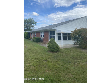 IMMACULATE CONDITION! New AC units Hot water heater Just on Keswick Village Golf Course in New Jersey - for sale on GolfHomes.com, golf home, golf lot