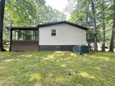 BONAFIDE CHARTER LOT ONLY $25 ANNUALLY, This lovely 3 BR/ 2 Bath on Stonehenge Golf Course in Tennessee - for sale on GolfHomes.com, golf home, golf lot